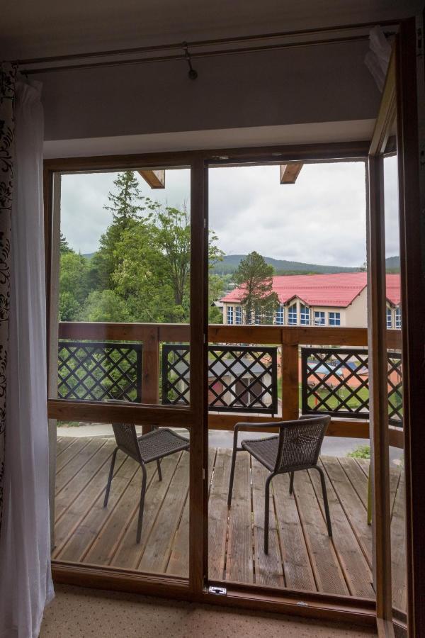 Apartamenty Trzy Sosny Okrzei 1C シクラルスカ・ポレンバ エクステリア 写真