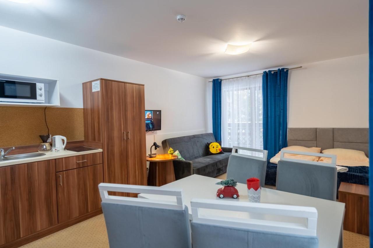 Apartamenty Trzy Sosny Okrzei 1C シクラルスカ・ポレンバ エクステリア 写真