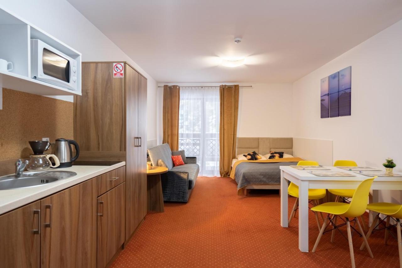 Apartamenty Trzy Sosny Okrzei 1C シクラルスカ・ポレンバ エクステリア 写真