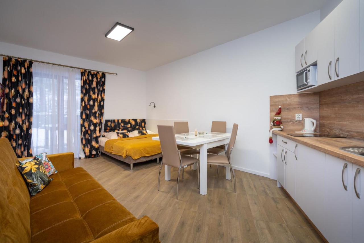 Apartamenty Trzy Sosny Okrzei 1C シクラルスカ・ポレンバ エクステリア 写真