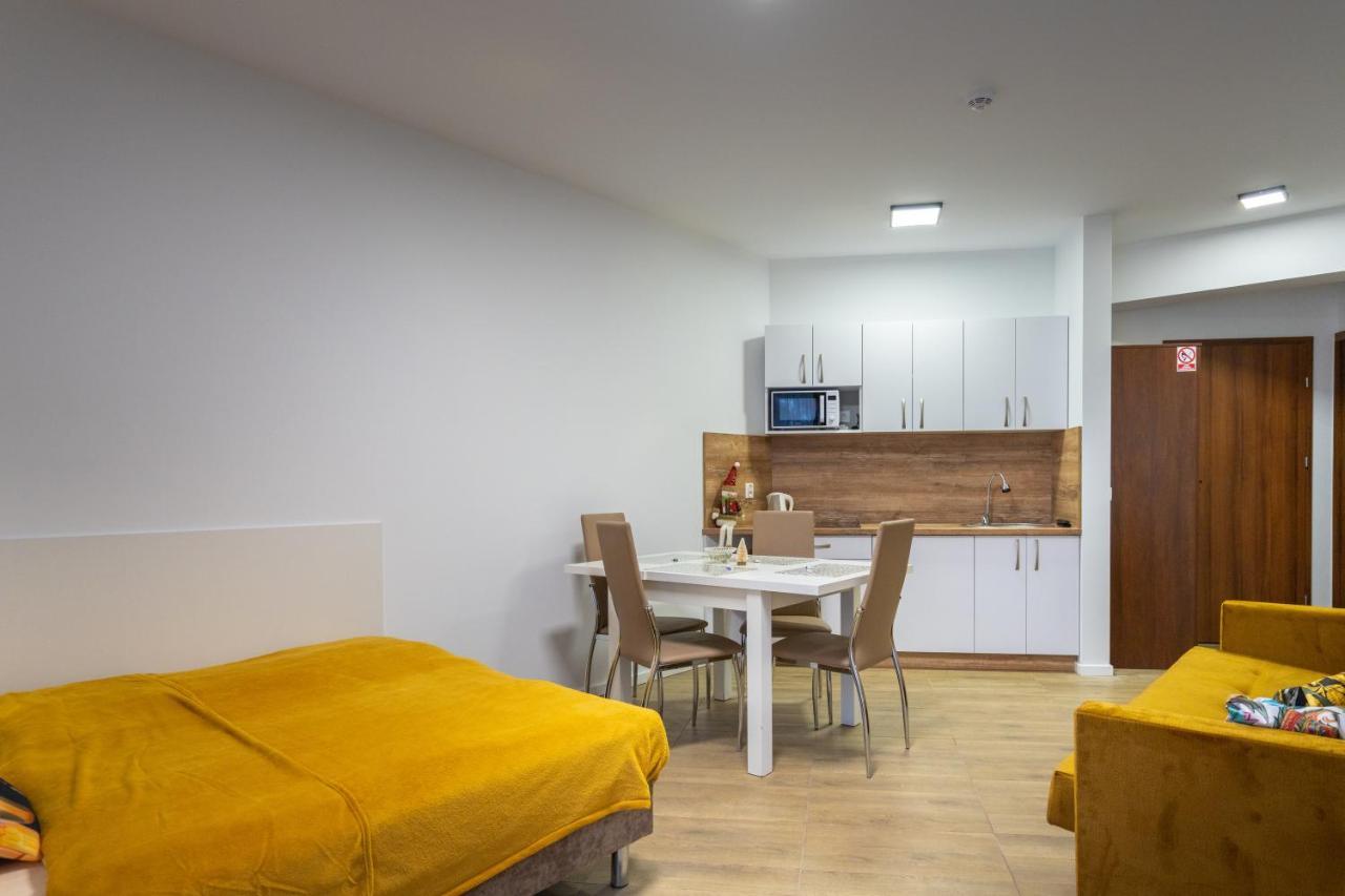 Apartamenty Trzy Sosny Okrzei 1C シクラルスカ・ポレンバ エクステリア 写真