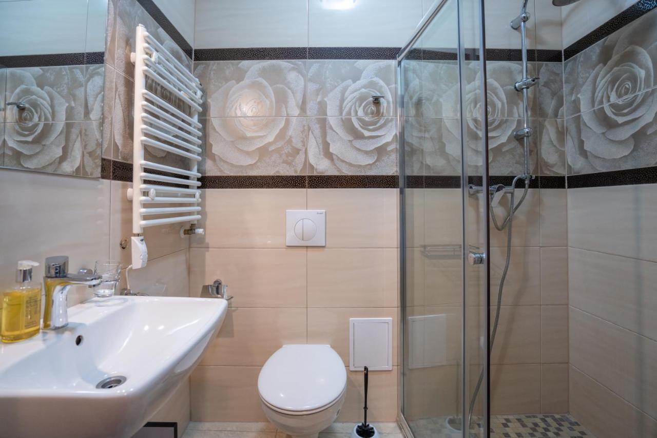 Apartamenty Trzy Sosny Okrzei 1C シクラルスカ・ポレンバ エクステリア 写真